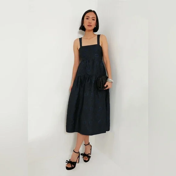 En Saison | Dresses | En Saison Black Navy Jacquard Victoria Midi Dress |  Poshmark